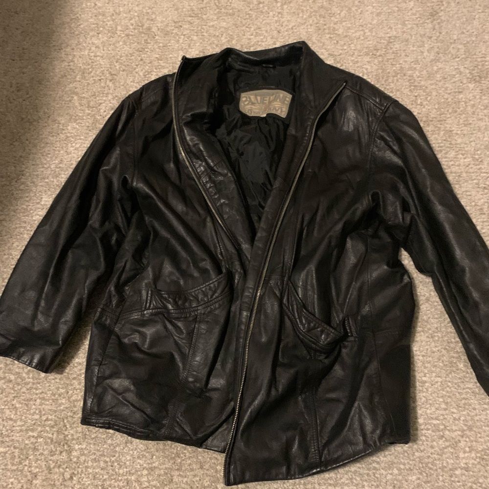 Men's Classic Black Leather Jacket